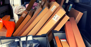 絵画の買取業者をお探しの方へ 新古美術文大が出張買取へ伺います