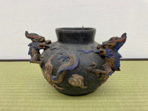 古琉球龍三耳壺の買取をさせていただきました